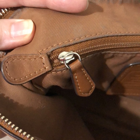 Coach Chelsea Leather Chestnut Shoulder Crossbody Bag.  Great Used Condition. - Picture 11 of 16